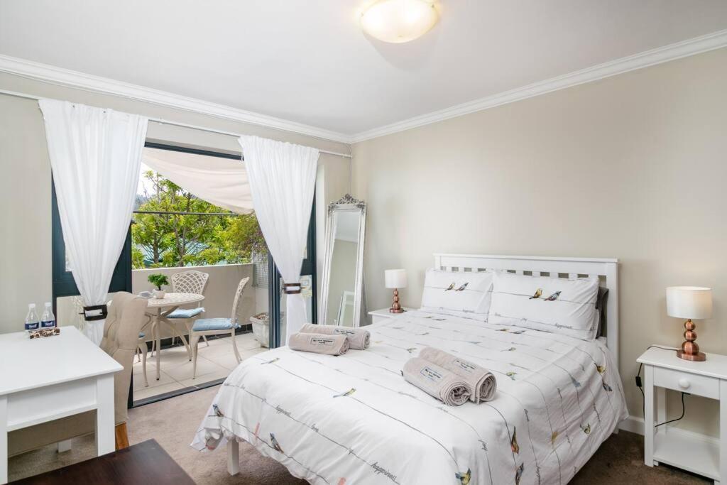 Lagoon Terrance At 9! Knysna Exterior photo